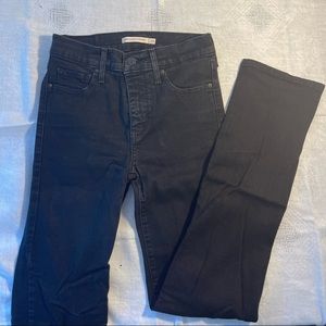 Levi’s 314 Shaping Straight Black Jeans
